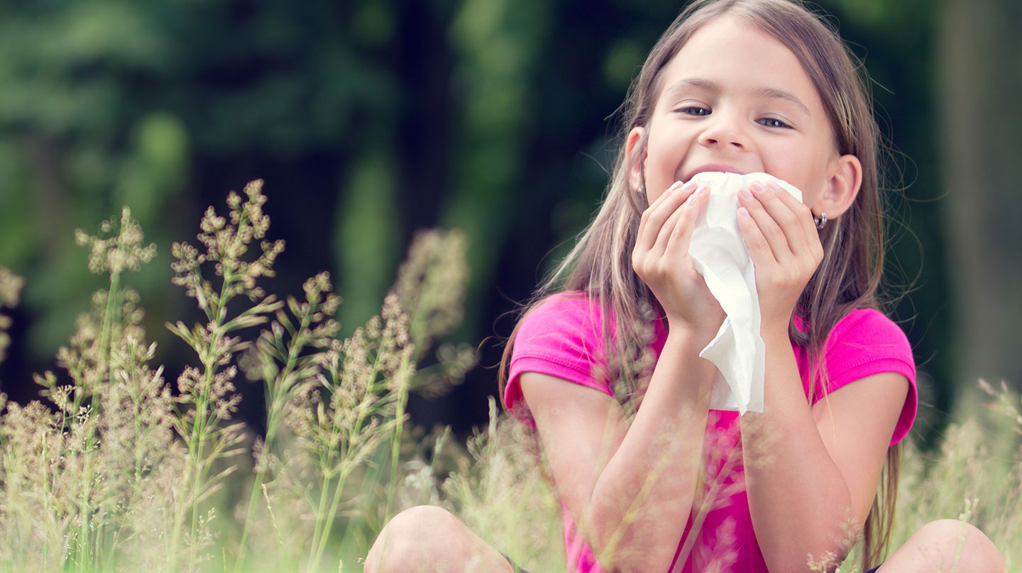 Heuschnupfen bei Kindern richtig behandeln Heuschnupfen bei Kindern richtig behandeln