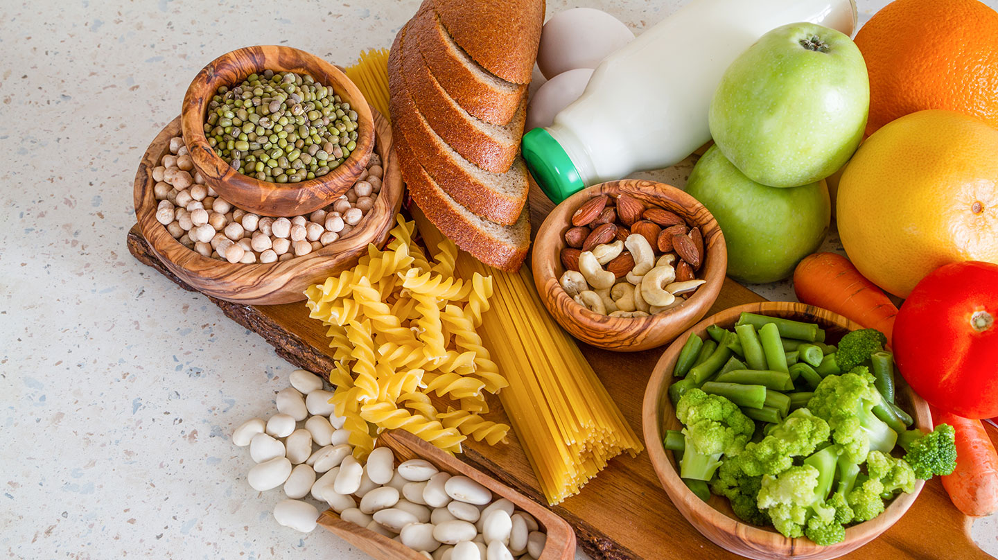 Neue Ernährungspyramide für gesunde Essgewohnheiten Neue Ernährungspyramide